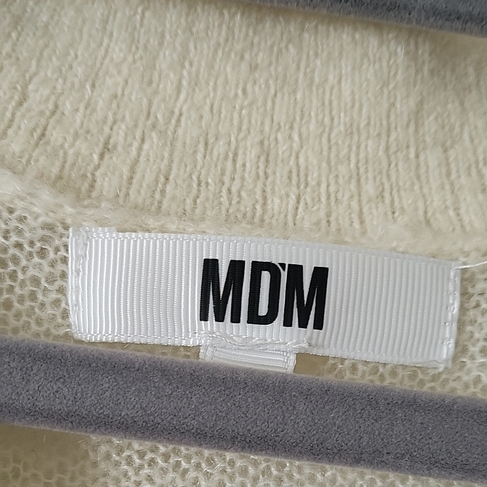 MD'M Ivory Mohair-Blend V-Neck Sweater with Turquoise Pattern Women Size M - Picture 2 of 9